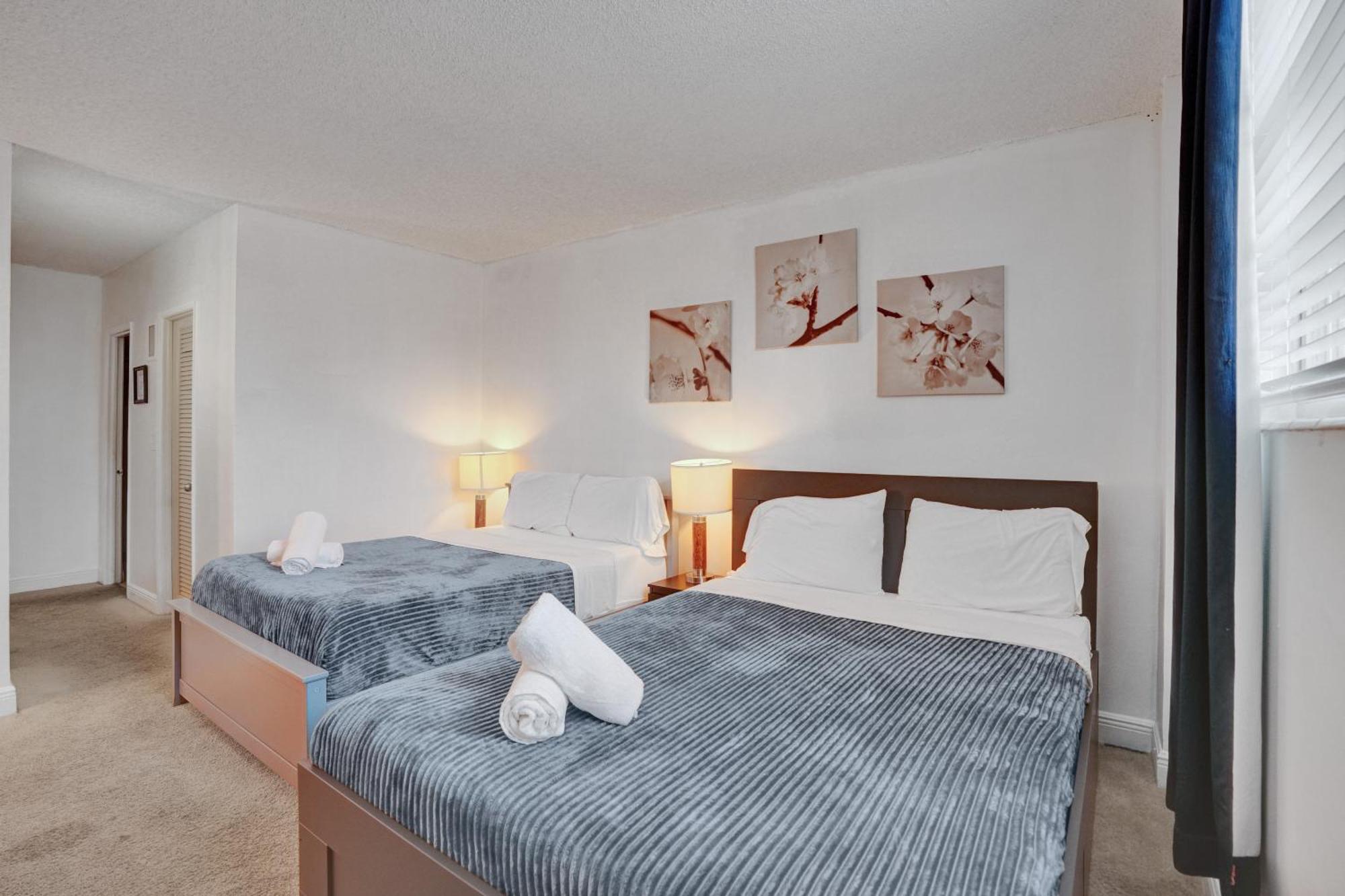 Ocean Reserve Luxury Condos Across From Sunny Isles Beach Miami Beach Exterior foto