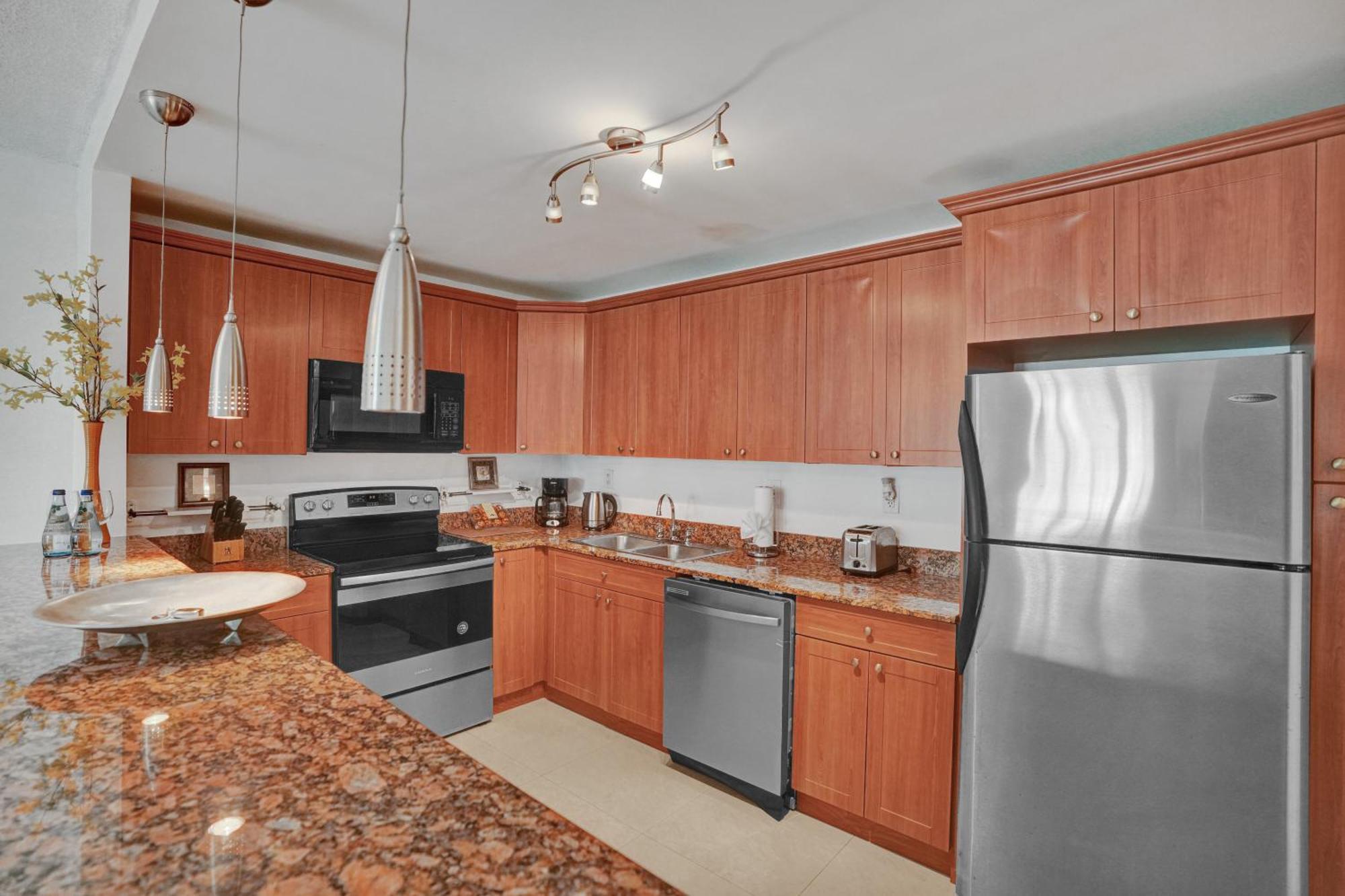 Ocean Reserve Luxury Condos Across From Sunny Isles Beach Miami Beach Exterior foto